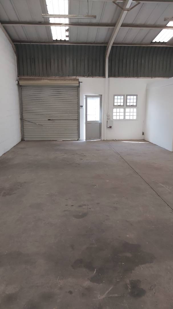 To Let commercial Property for Rent in Walmer Eastern Cape